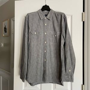 Men’s long-sleeve button down shirt